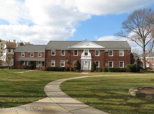 24 Pickney Rd APT C, Red Bank, NJ 07701