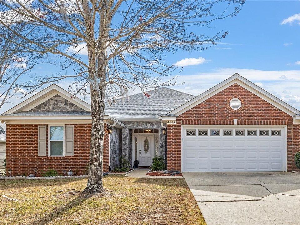 1st image of 4885 Lake Park Dr