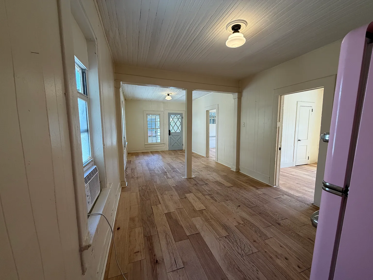 2 bed, 862 sqft, $1,900 — Photo 3
