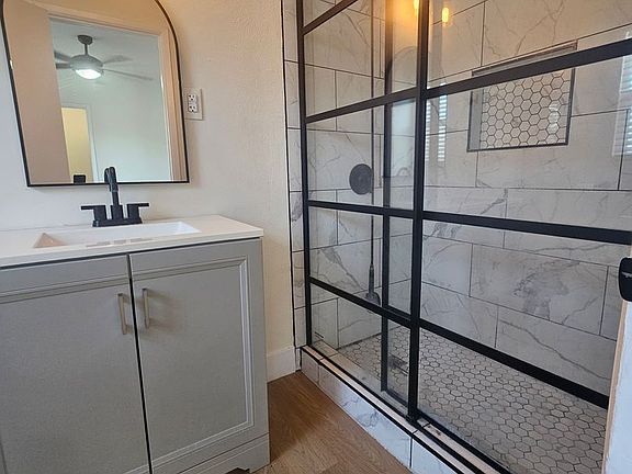 4th image of 1000 Ximeno Ave APT 3