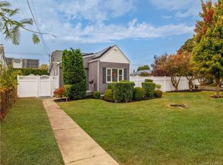 2444 Bayview Ave, Wantagh, NY 11793