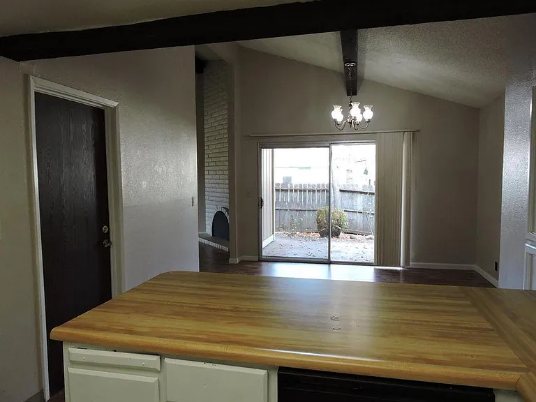 2738 Hurley Way — Photo 20