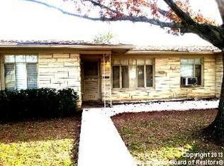 1318 Oblate Dr, San Antonio, TX 78216
