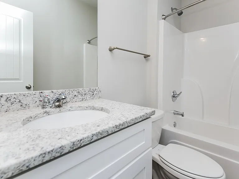 7 Madaline Ln — Photo 13