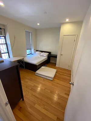 Rented by Level Group | media 11