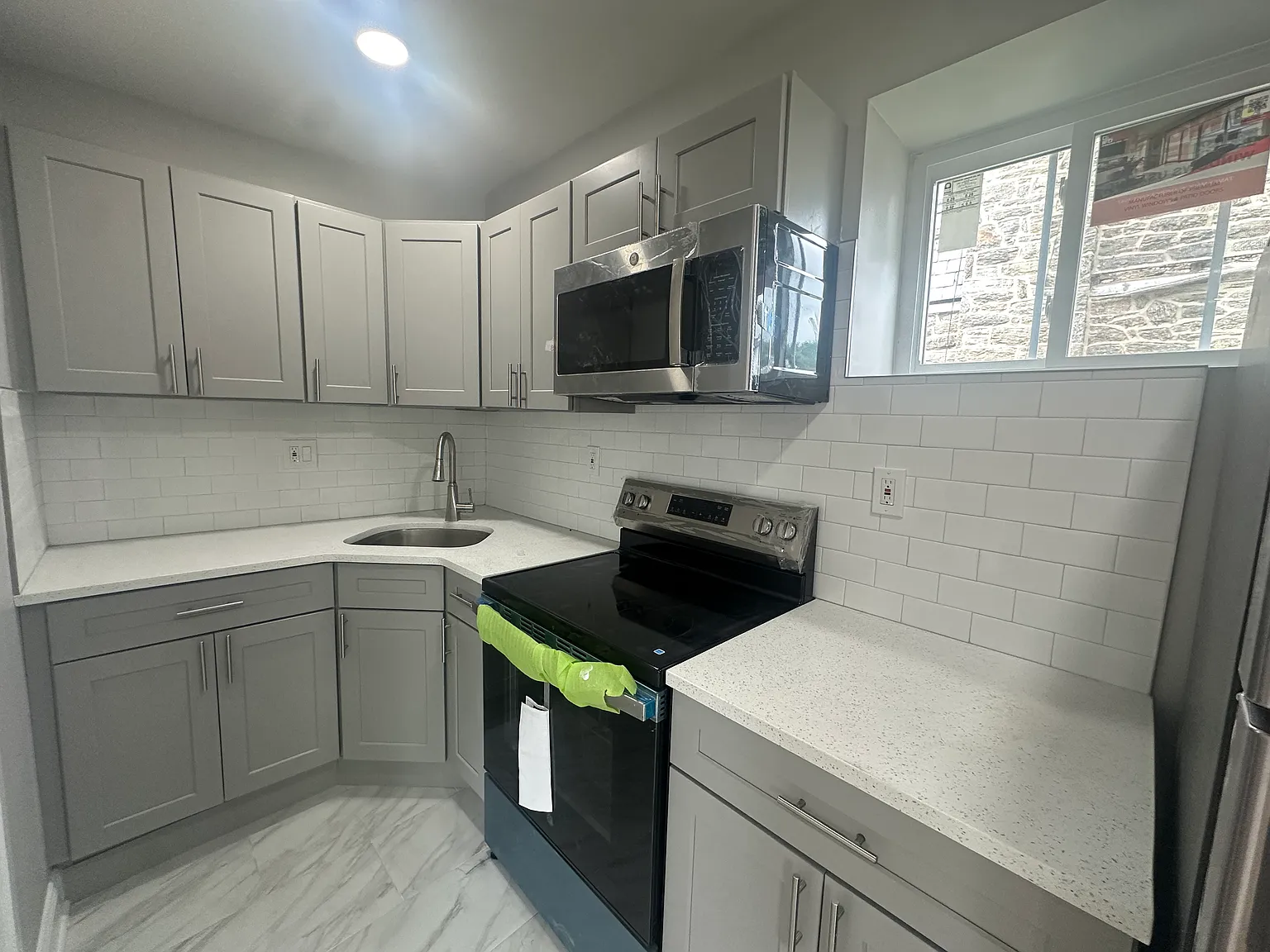 806 N 64th St — Photo 3