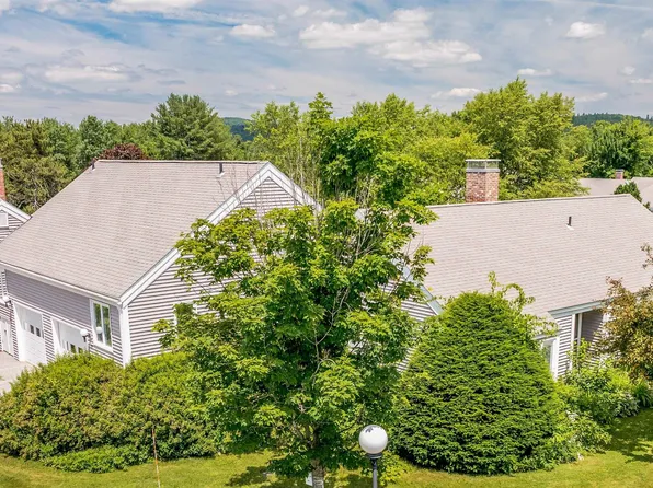 29 Hilltop Place #29, New London, NH 03257