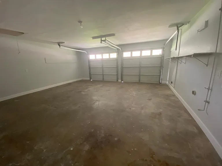 1610 Periwinkle St — Photo 17