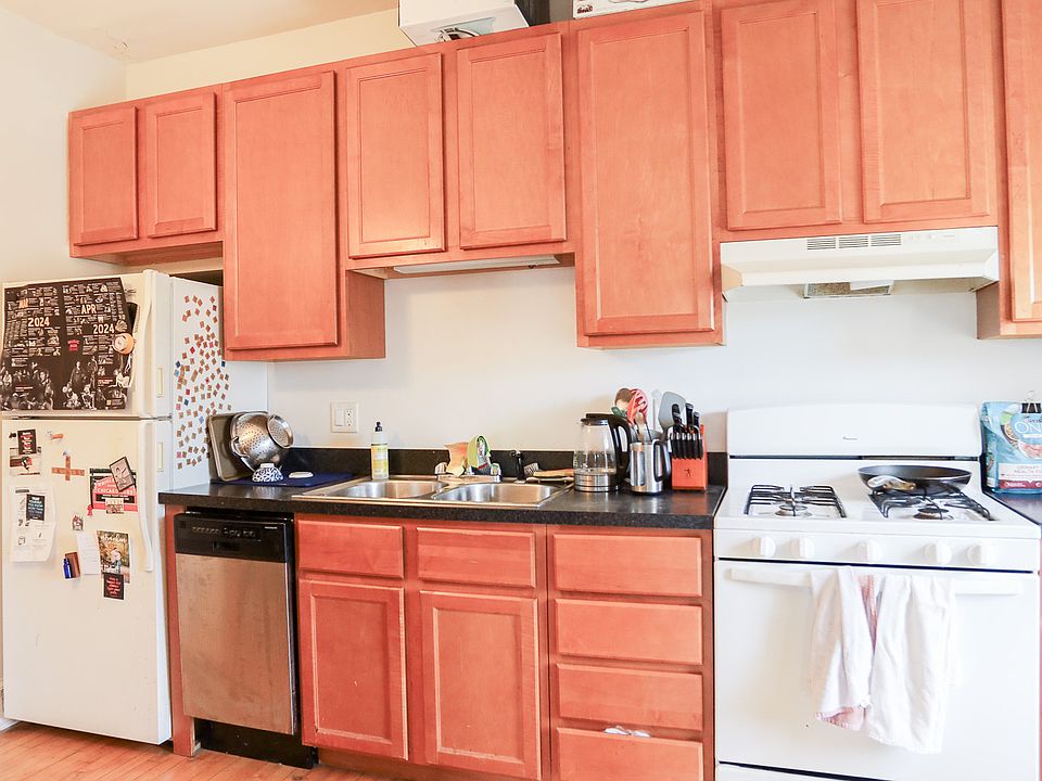 1st image of 3447 N Elaine Pl #402