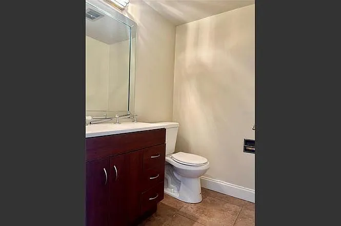 3913 Northampton Way — Photo 16