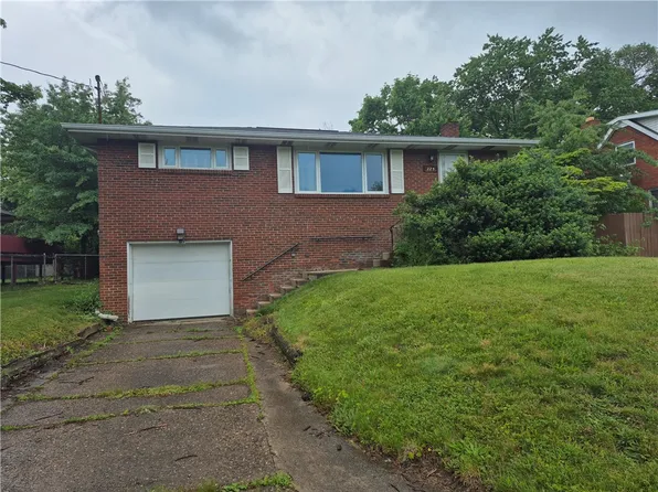 225 Westland Dr #43, Greensburg, PA 15601