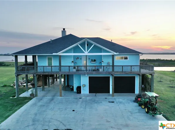 236 Turtle Bay Cv, Palacios, TX 77465