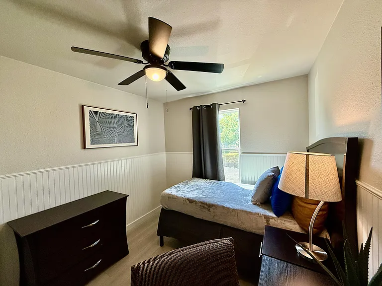 Thompkins Dr — Photo 3