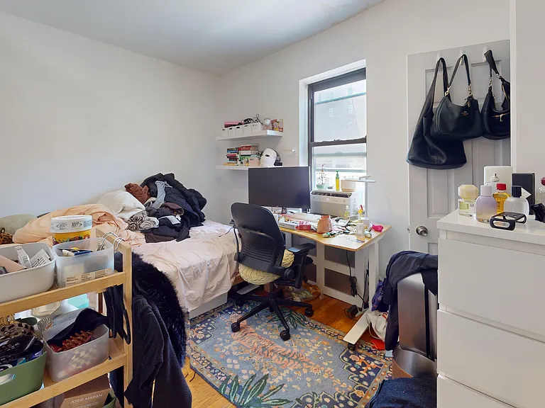 163 W 17th St #4J — Photo 8