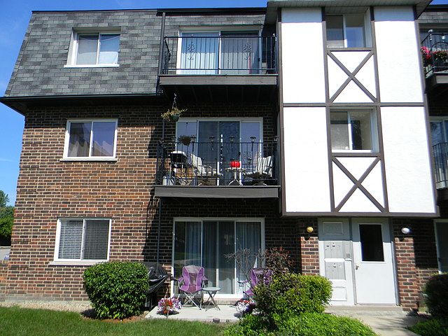 1st image of 9449 Bay Colony Dr APT 1N