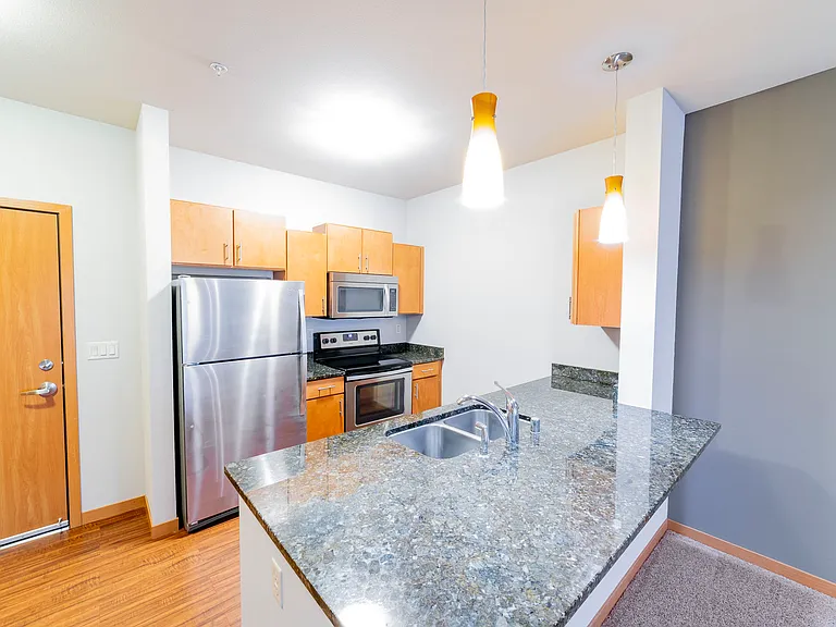 Mammoth Springs Apartments & Townhomes — Photo 43