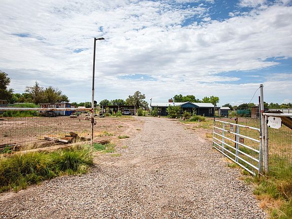 2nd image of 4 Yerba Rd