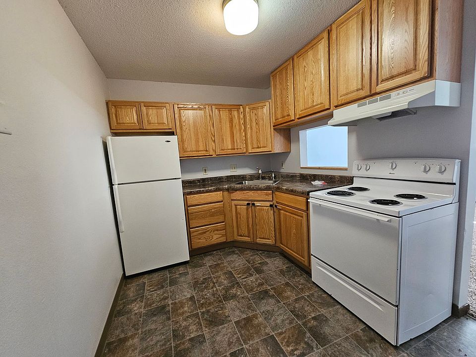 1st image of 330 29th Street Dr SE APT 7