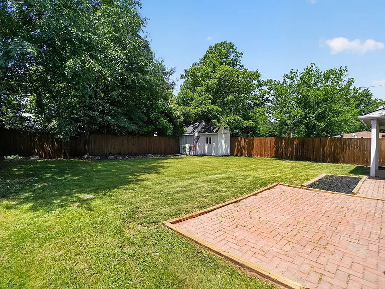 6410 Cavalier Dr — Photo 31