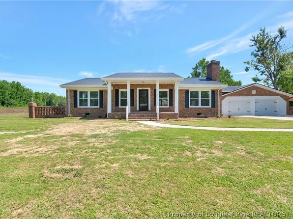 801 Pinewood Rd, Fairmont, NC 28340
