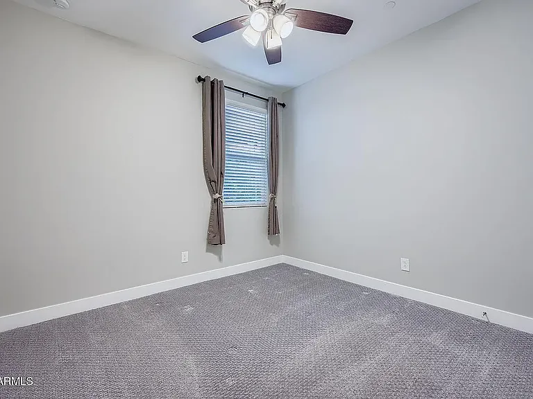 31945 N 123rd Ln — Photo 16