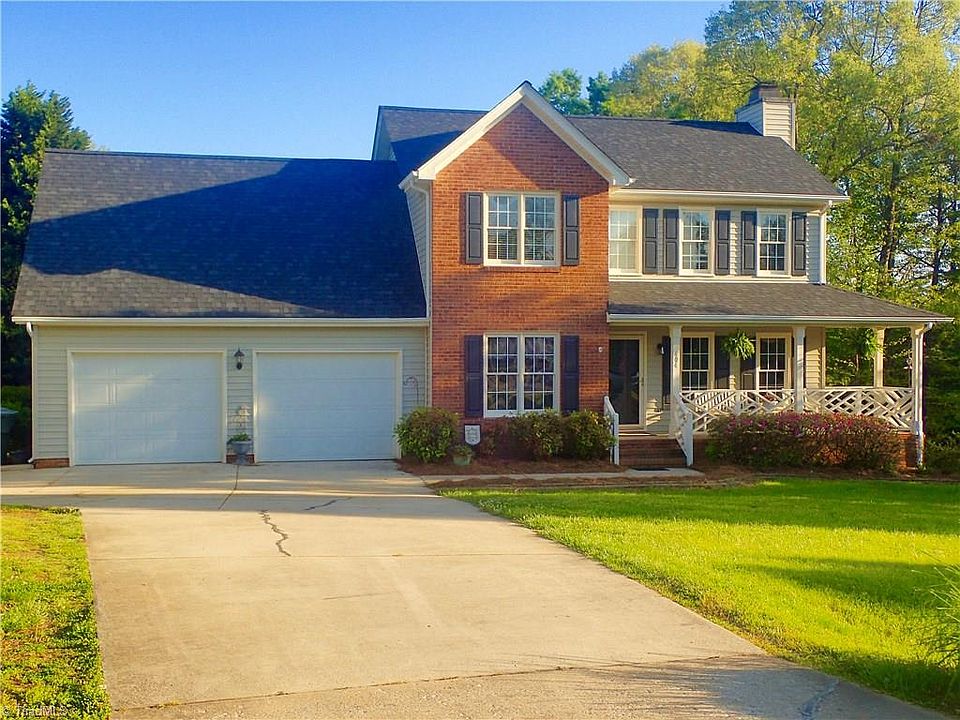 1st image of 404 Ashton Cir