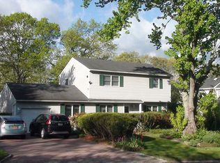 50 Wolf Hill Rd, Melville, NY 11747