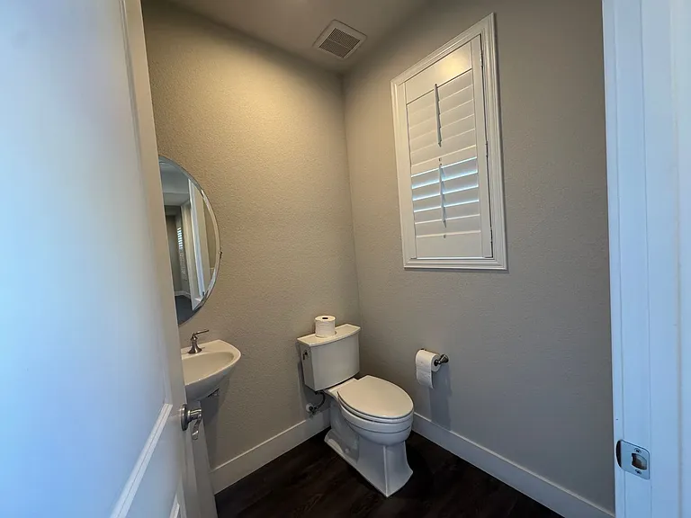 1684 Spring St — Photo 12