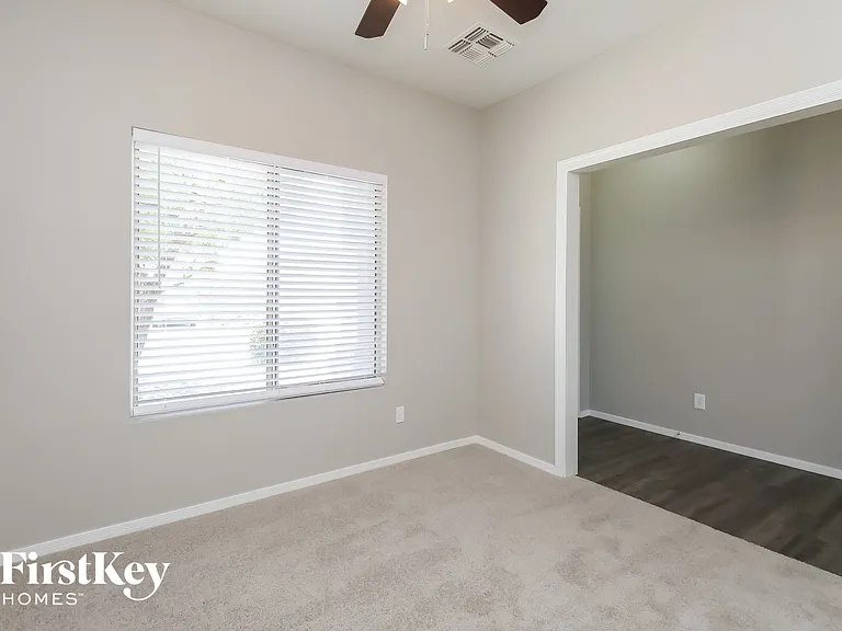 751 E Drifter Pl — Photo 11