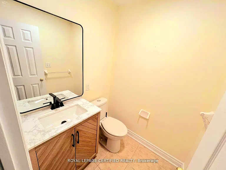 426 Orange Walk Cres — Photo 16