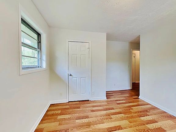 3rd image of 1399 High Meadow Dr