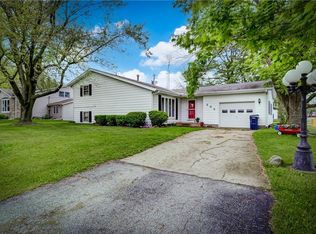 204 N Birch St, Maroa, IL 61756