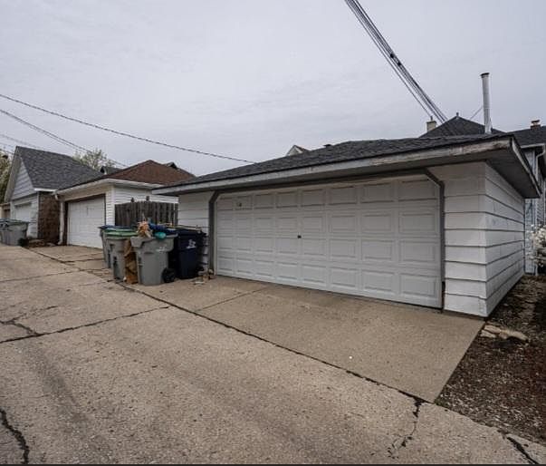 2 Car GARAGE