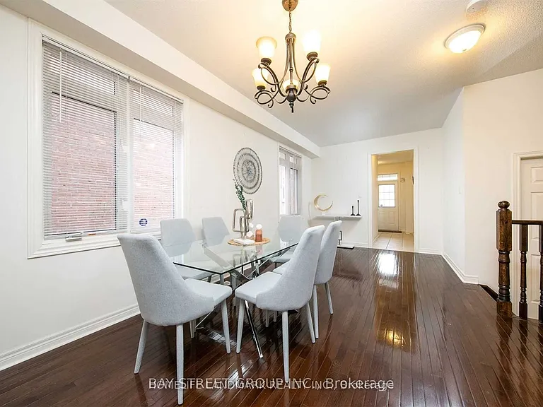 14 George Kirby St — Photo 2