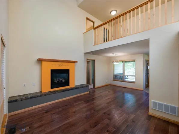 2950 Warbler Way APT C, Bozeman, MT 59718