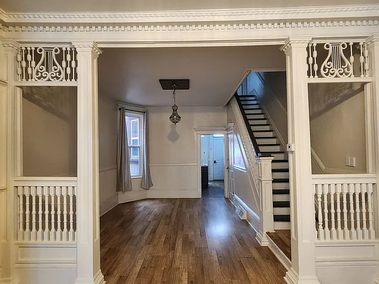 720-722 W Granite St — Photo 16