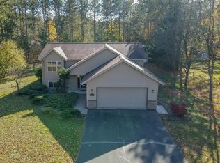 1075 Sundance Rd, Kronenwetter, WI 54455