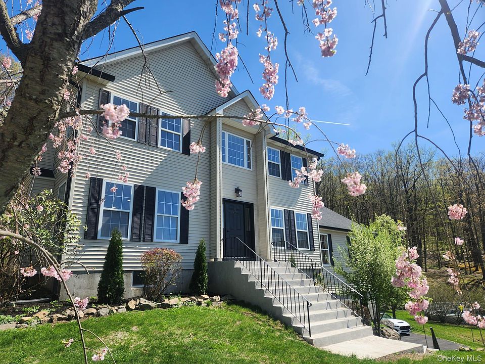 1st image of 41 Hickory Road