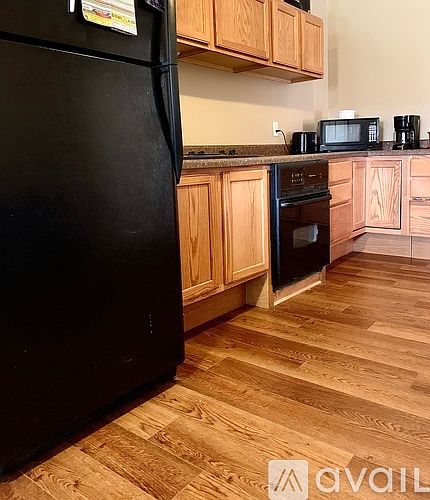 1st image of 146 Main St #8