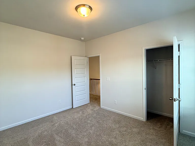 11053 Valmont Way — Photo 36