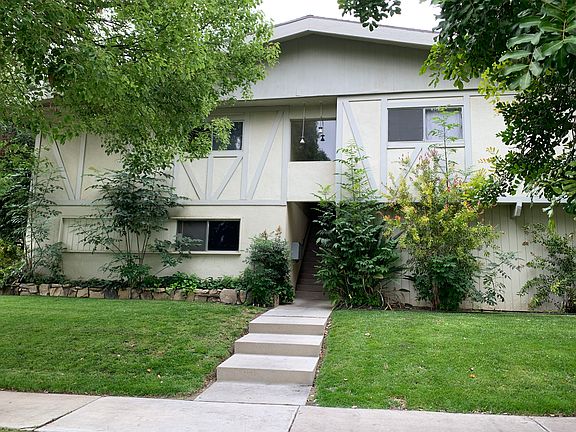 2nd image of 11261 Bellaire St APT C