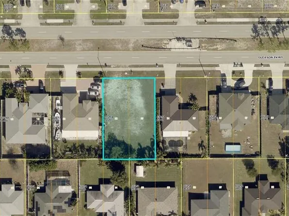 1222 Gleason PKWY, CAPE CORAL, FL 33914