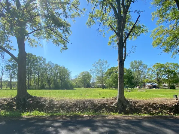 106 & 108 Kate Rd, Carencro, LA 70520