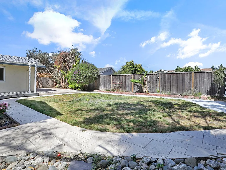 3209 Warwick Rd — Photo 27