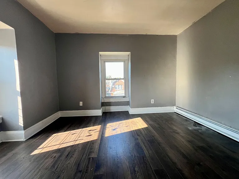 700 Pine St — Photo 10