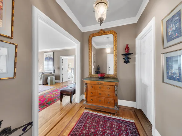 14 Sutton Place South 13F image 3 of 17