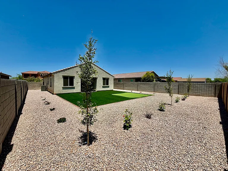 1549 E Kingman Pl — Photo 36