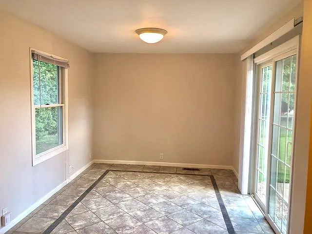 Large eat in kitchen area