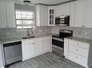 15450 Woodlore Dr E, Baton Rouge, LA 70816