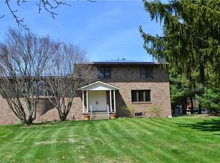 2029 Middle Rd, Glenshaw, PA 15116